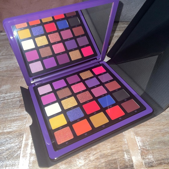 Anastasia Beverly Hills Norvina Palette Vol. 1 - Picture 3 of 7